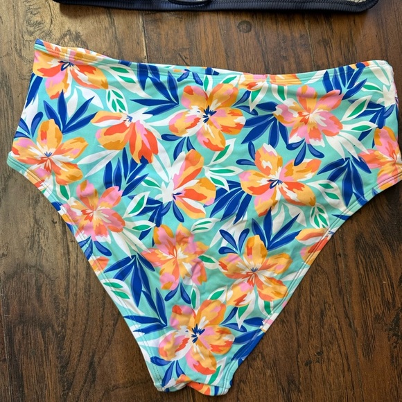 Cupshe Floral High-Waisted Bikini Set <<<<160>>> - Picture 7 of 7